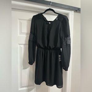 Express keyhole dress with lace detail